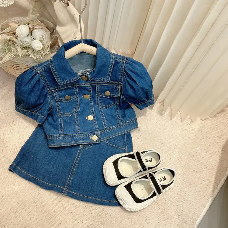 Girls’ Cotton Two-Piece Outfit – Stylish Top & Shorts Set